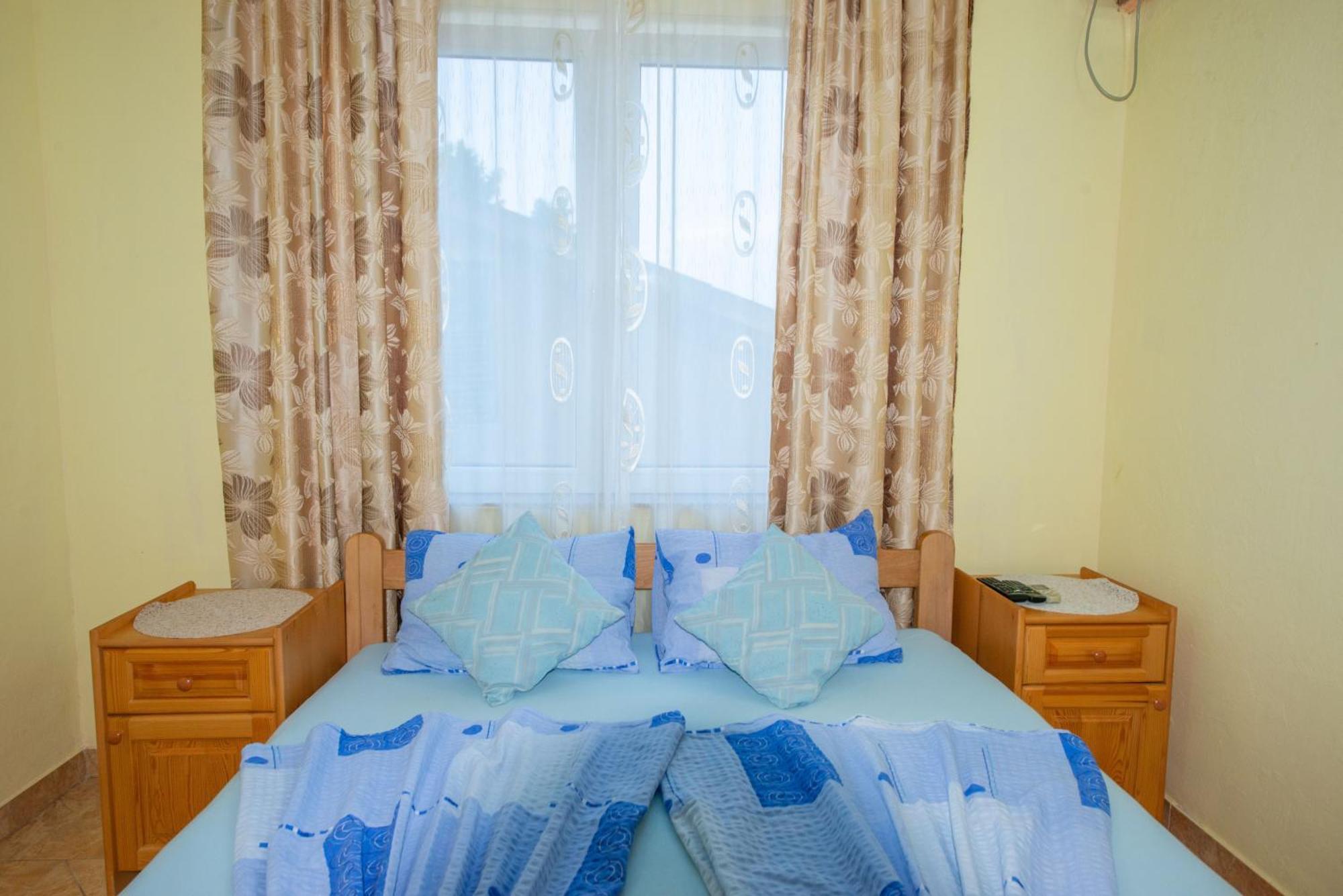 Apartments And Bungalow Casa Palma Улцин Екстериор снимка