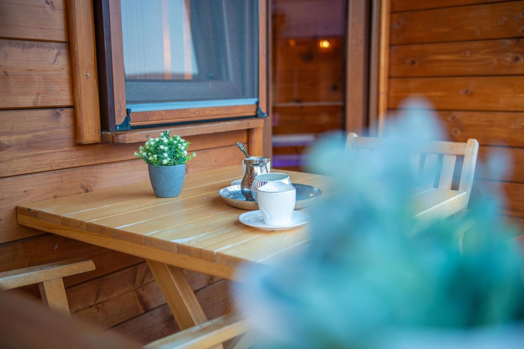 Apartments And Bungalow Casa Palma Улцин Екстериор снимка
