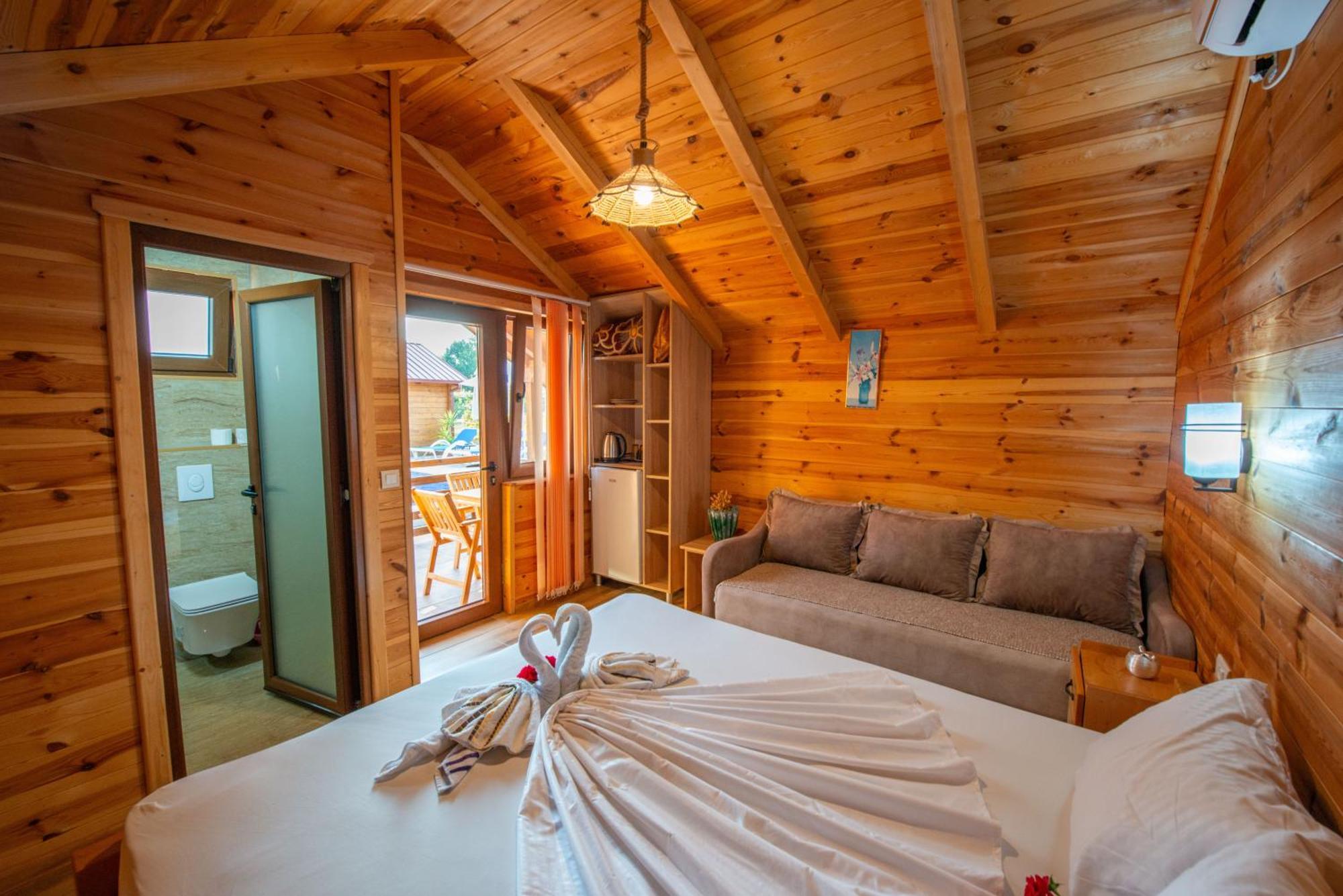 Apartments And Bungalow Casa Palma Улцин Екстериор снимка