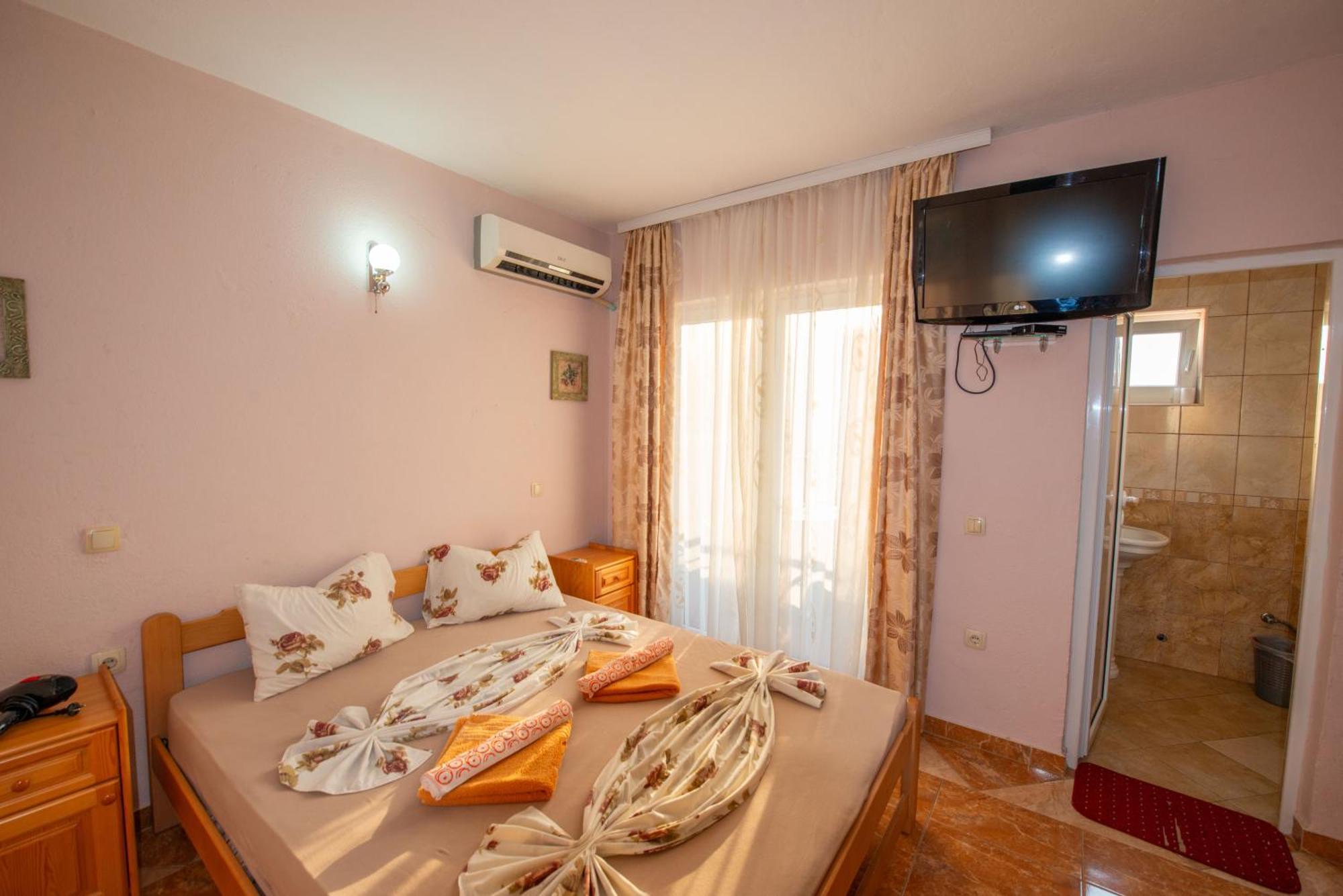 Apartments And Bungalow Casa Palma Улцин Стая снимка