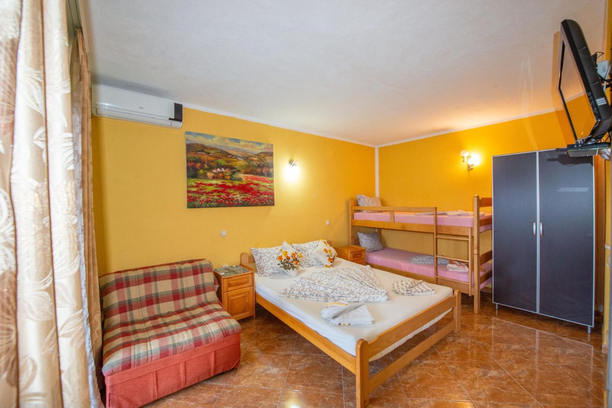 Apartments And Bungalow Casa Palma Улцин Стая снимка