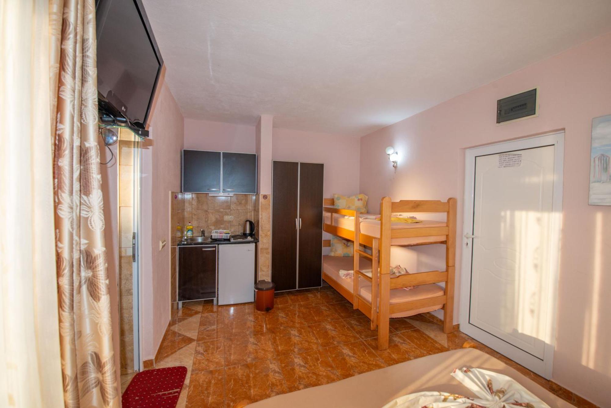 Apartments And Bungalow Casa Palma Улцин Стая снимка