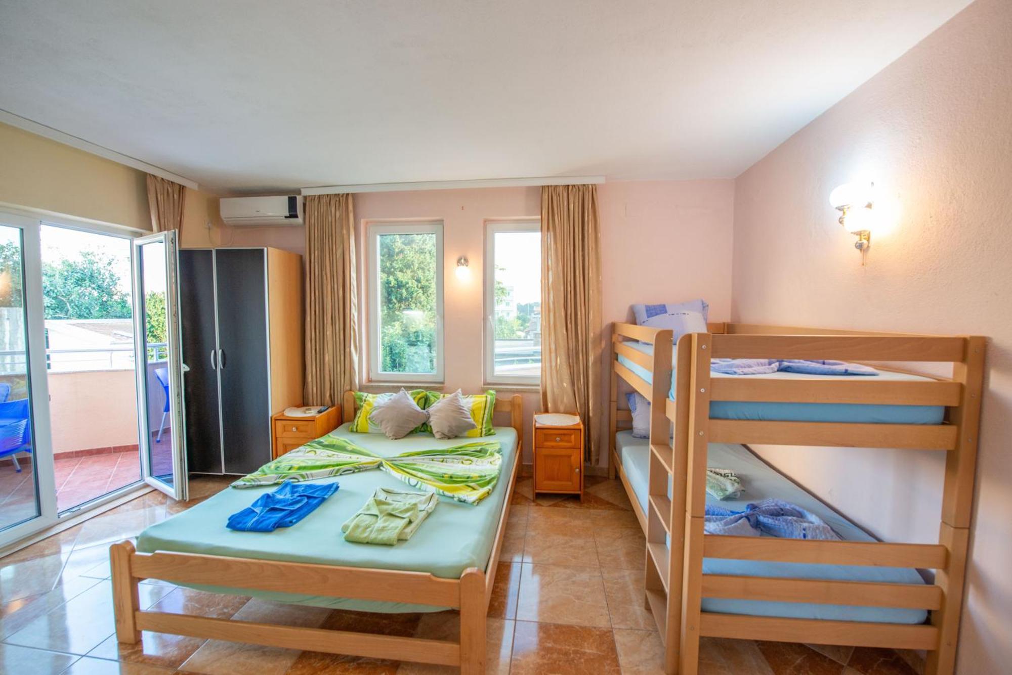 Apartments And Bungalow Casa Palma Улцин Стая снимка